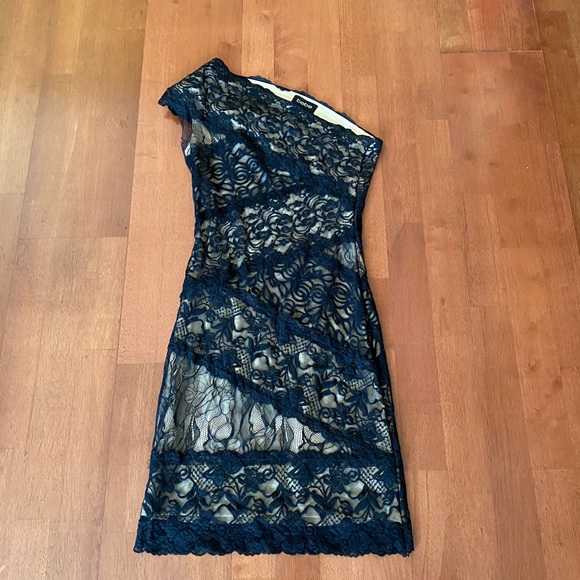 BEBE BLACK LACE DRESS - Picture 4 of 6